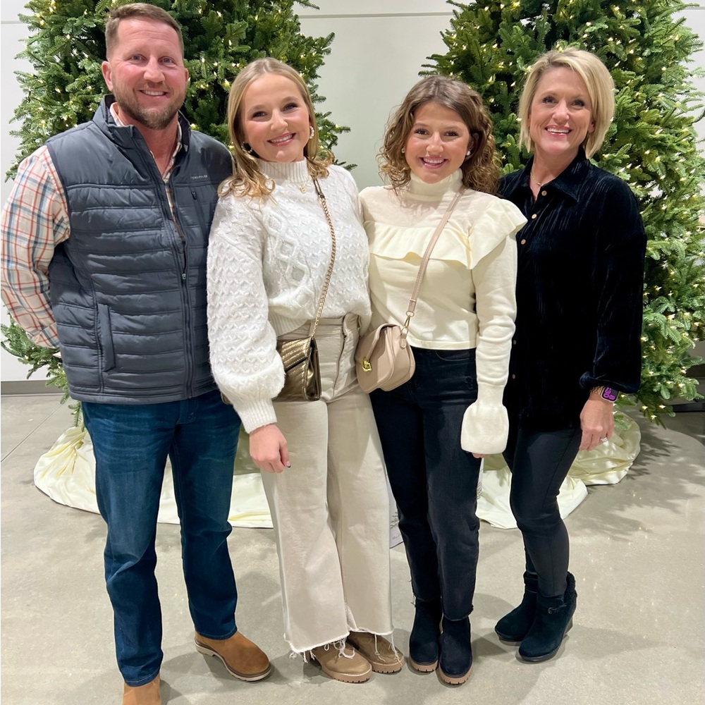 Meet your Posher, Lori